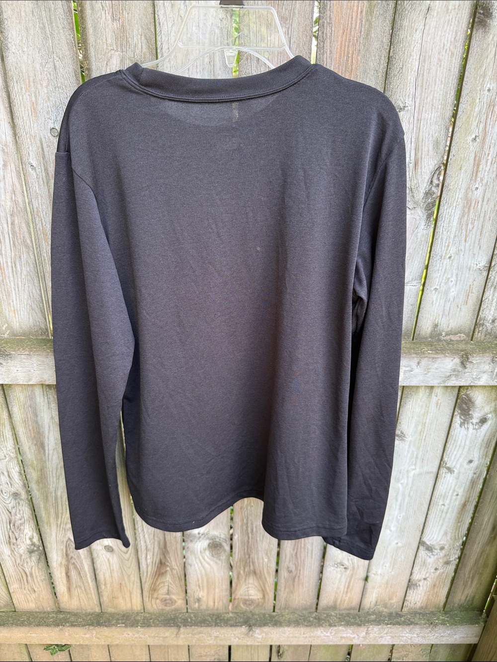 Nike Long Sleeved  Performance Shirt Top black workout embroidered Swoosh L - Picture 2 of 10